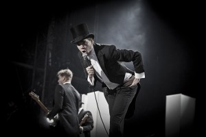 Southside-2011-the_hives_tag_1_67-Foto-Timmy_Hargersheimer