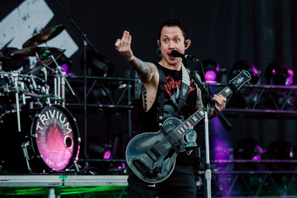 TRIVIUM_RAR19_8188